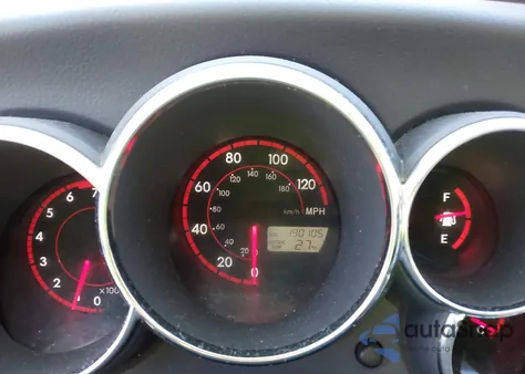 2004 Toyota Matrix Standard z USA, uszkodzony, nr VIN 2T1KR32E64C236723